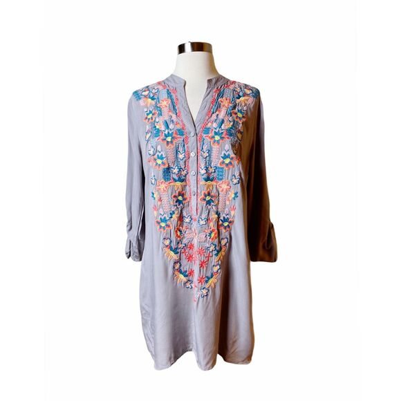 LUNA MOON Gray Floral Embroidered Blouse Peasant Top 3/4 Sleeve Small NWT ANTHRO - Picture 11 of 11
